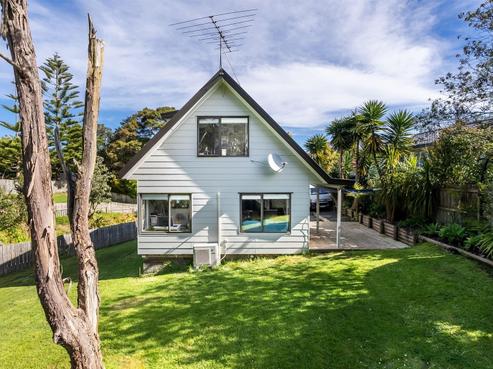 27 Shadon Place, Stanmore Bay