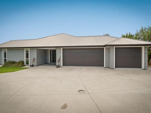8C Manor Drive, Rolleston