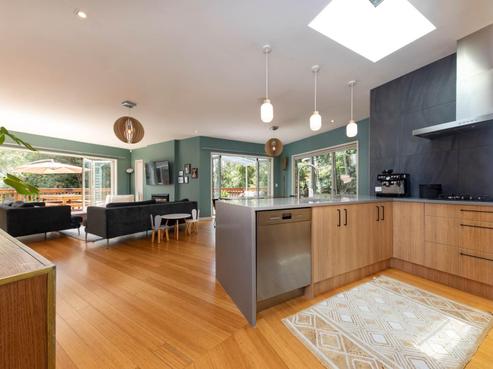 84A Wirihana Road, Titirangi
