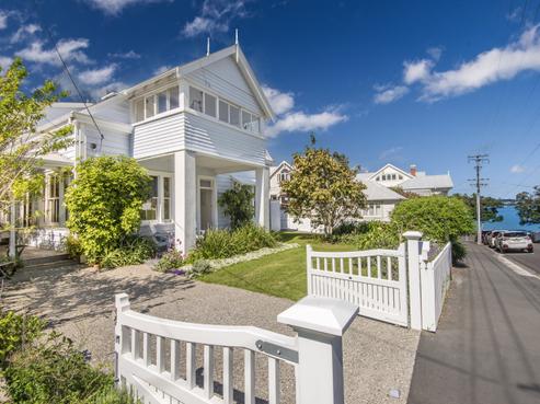 4 Mays Street, Devonport