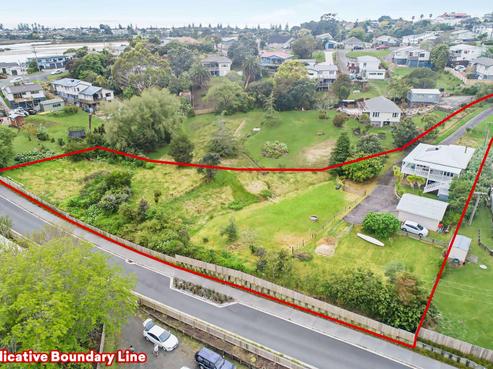 2/14D Moffat Road, Red Beach