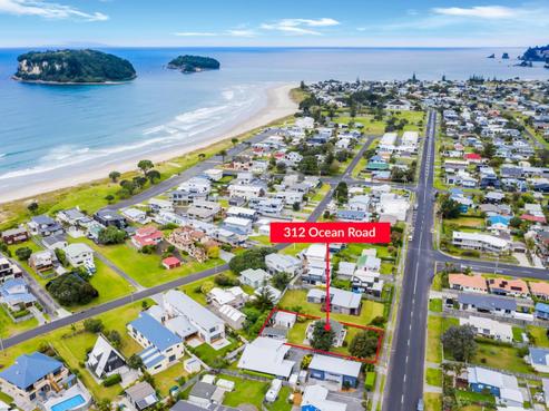 312 Ocean Road, Whangamata