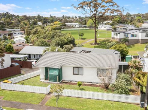37 Meadowvale Rise, Titirangi