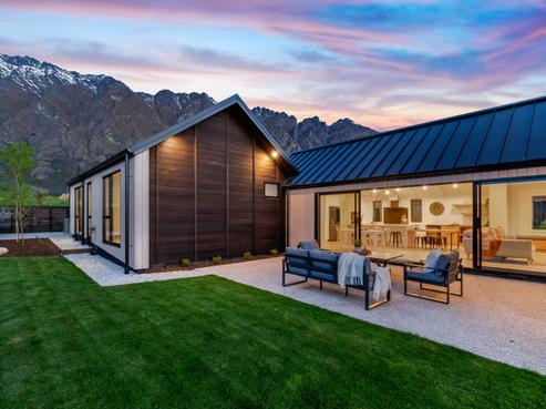 19 Falconer Rise, Jacks Point