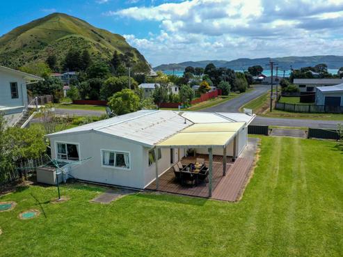 75 Fortescue Street, Mahia