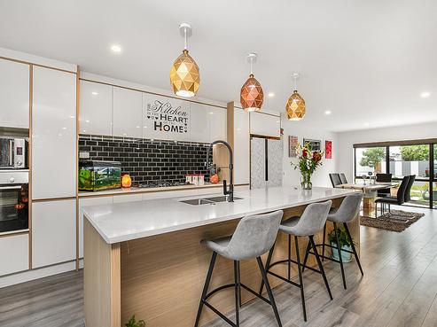 77 McLarin Road, Glenbrook