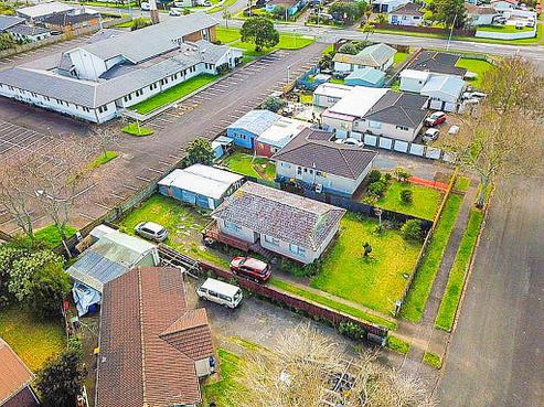 7 Desmond Place, Otara