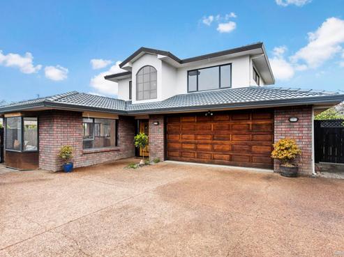2/7 Solana Court, Botany Downs