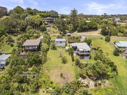 25 Ocean Road, Surfdale