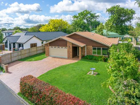 11 Pascal Place, Flagstaff