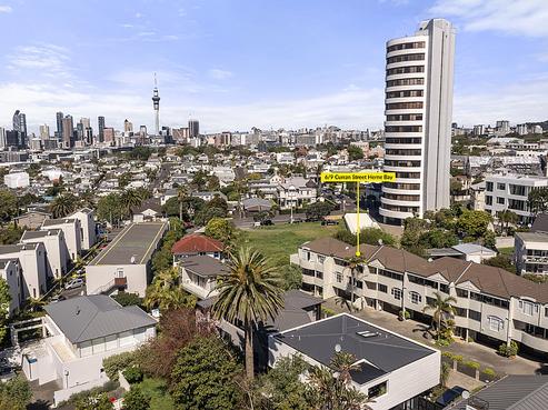 6/9 Curran Street, Herne Bay