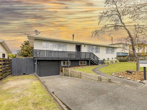 8 Heatherlea Heights, Feilding