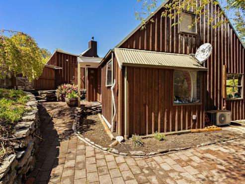 4 Woodbury Rise, Queenstown Central