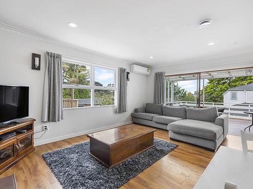 1 Christina Avenue, Te Atatu South