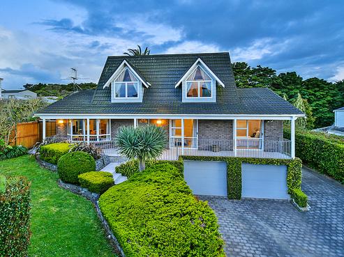35 Eugenia Rise, Totara Heights