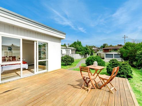 24 Kaka Road, Raumati Beach