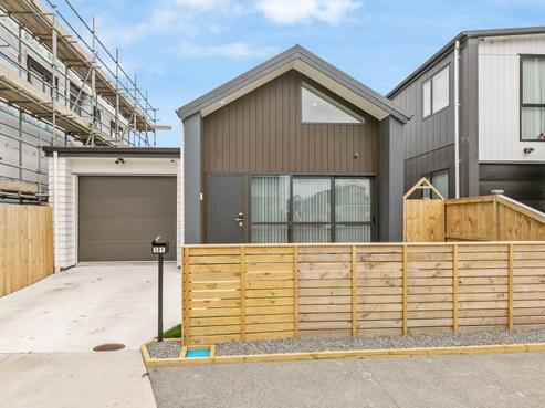51 Clayden Shuttleworth Street, Papakura