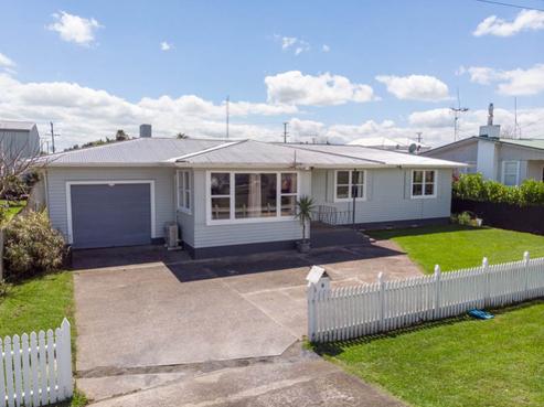 6 Flora Street, Paeroa
