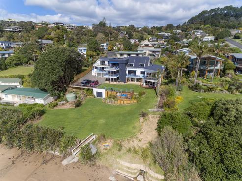 16 Braemar Avenue, Coopers Beach
