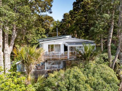 34 Tainui Road, Titirangi