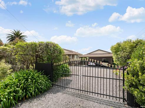 251 Clifton Road, Whitford