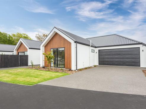 1 Ketton Place, Saint Albans