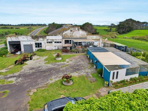 2604 South Road, Manaia