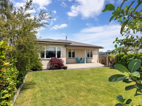 2 Riverbend Road, Onekawa