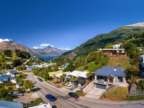 22 Greenstone Place, Fernhill/Sunshine Bay