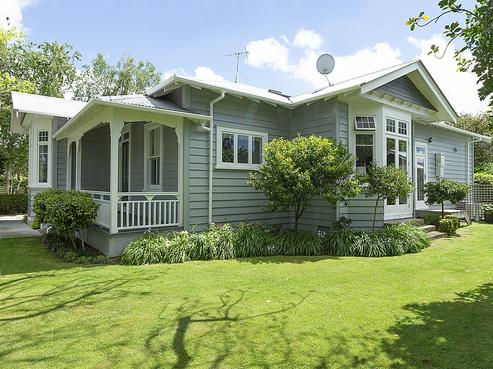9 Domett Avenue, Epsom