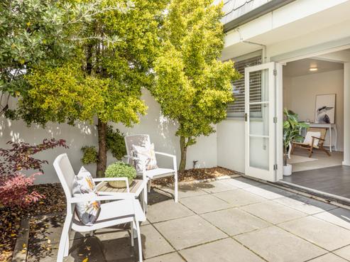 4/138 Charles Street, Westshore