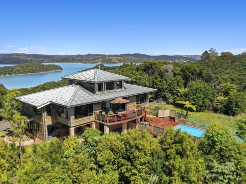 1 Kanuka Grove, Russell