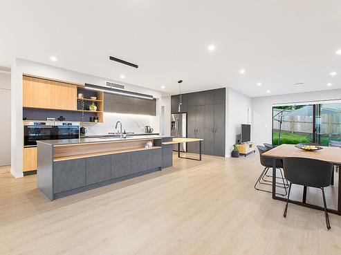 9 Surf View Crescent, Red Beach