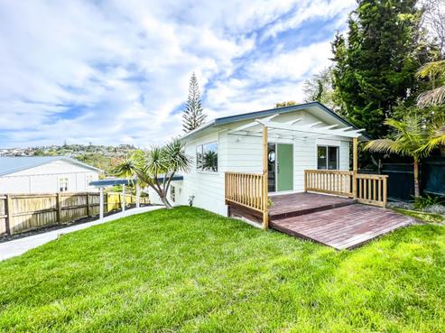 127 Brian Crescent, Stanmore Bay