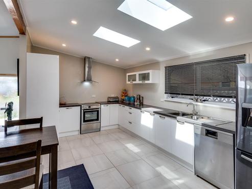 61 Oldham Avenue, Onekawa