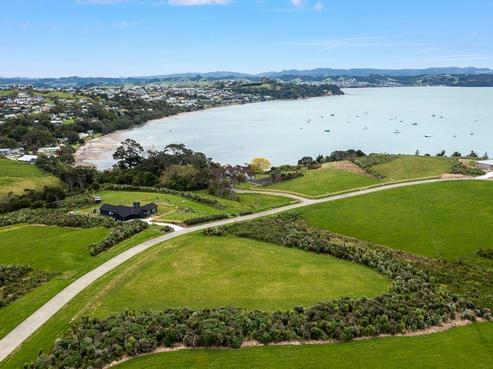 4 Kohatu Roa Way, Mahurangi East