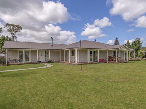 561 Johns Road, Fernside