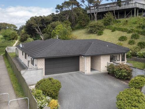 18 Sams Way, Raumati South