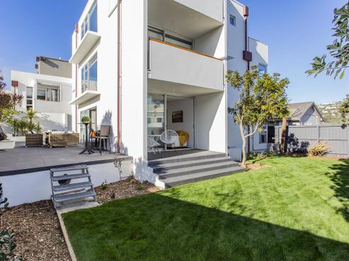 6/46 Esplanade, Sumner