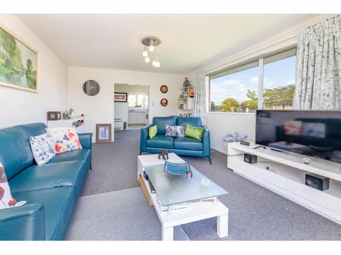 1/109 Racecourse Road, Sockburn