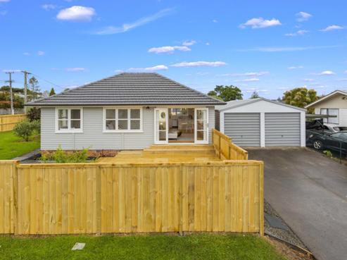 3 Daphne Street, Kelston