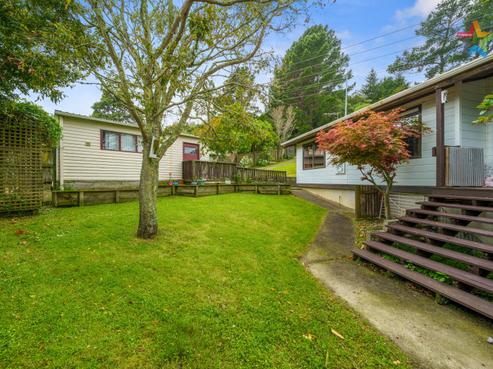 86 Valley Road, Paraparaumu