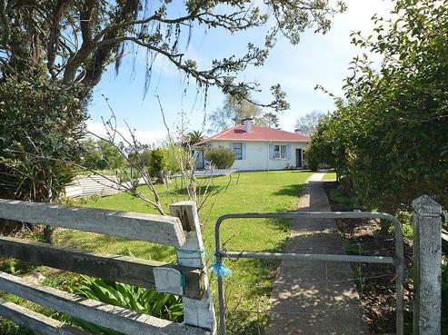 110 State Highway 1, Awanui