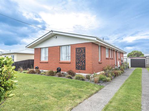 136 Puriri Street, Castlecliff