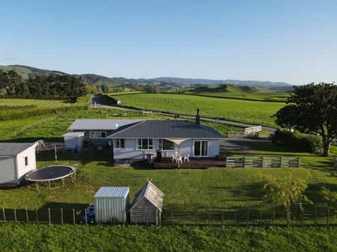 10 Pamotumotu Road, Maihiihi