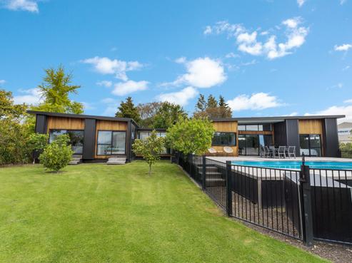 57 Ranzau Road, Hope