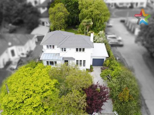 28 Marina Grove, Central Hutt