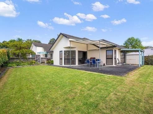 11 Sandpiper Grove, Unsworth Heights
