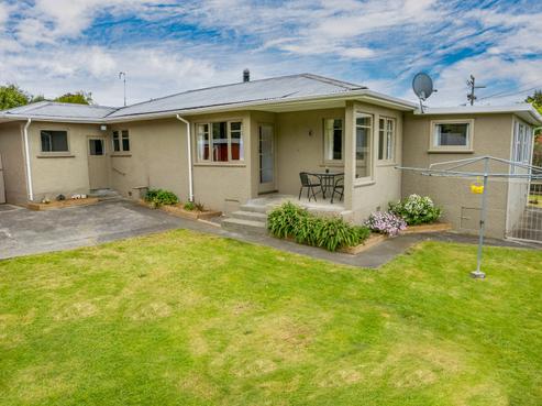 140 Whitby Road, Wakefield