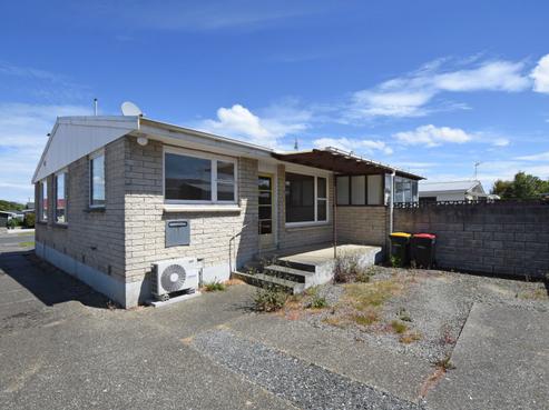 2/66 Fulton Street, Gladstone